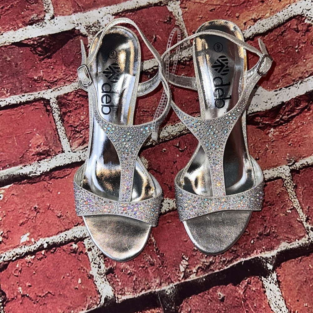 Deb Women's Silver Rhinestone Strappy Heels Size 9 new